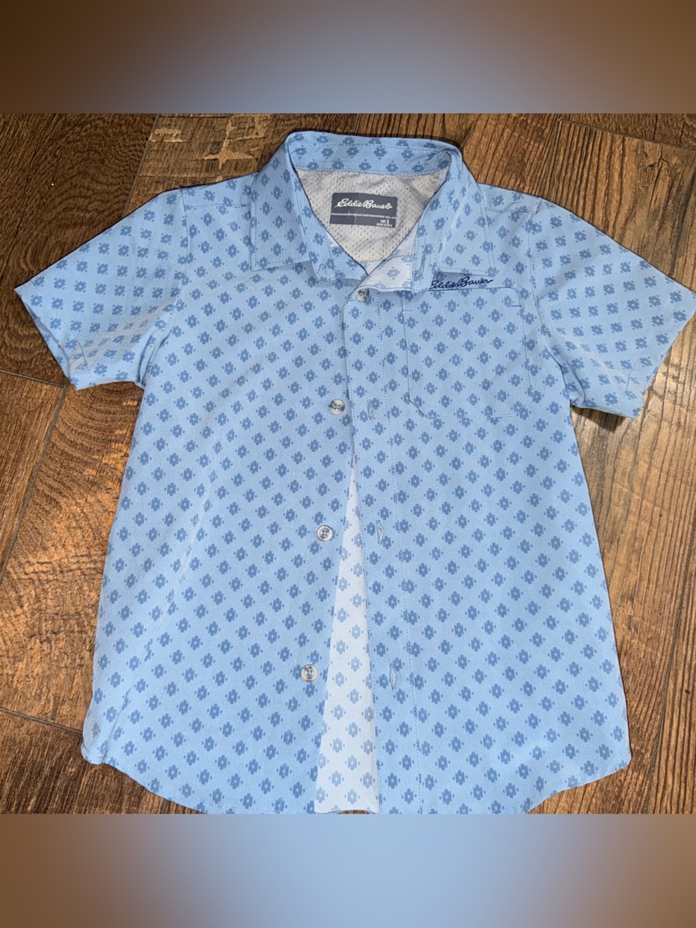 Bigs Eddie Bauer Light Blue Short-Sleeve Button-Down dri fit material